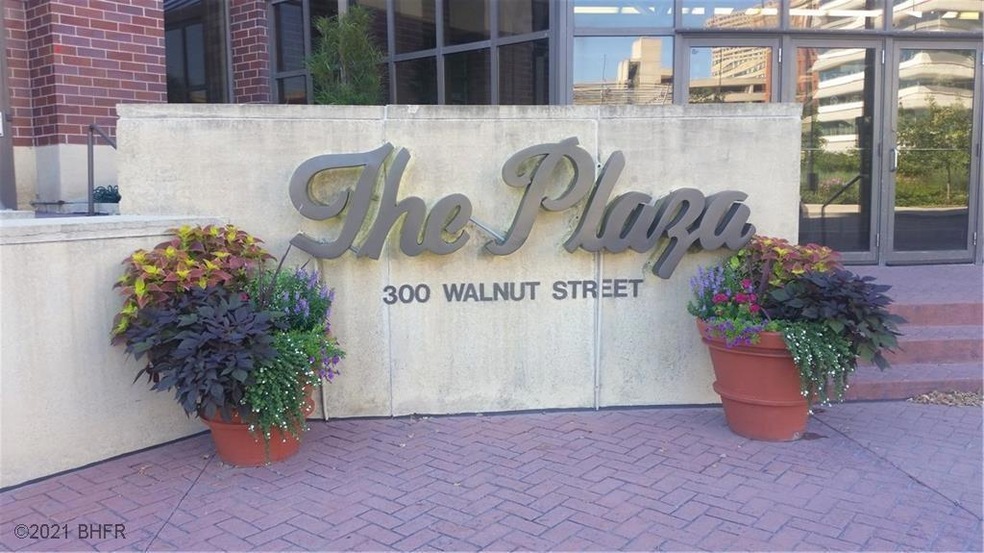 The Plaza 300 Walnut Des Moines