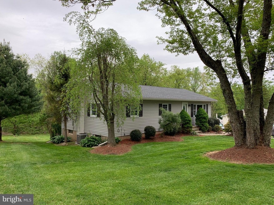 76 Spring Hill Rd, Hereford, PA 18056 - photo 1