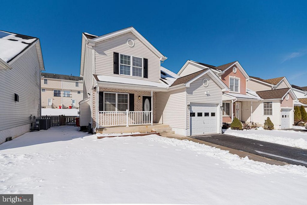 143 Peter Rabbit Dr, Ranson, WV 25438 - photo 1