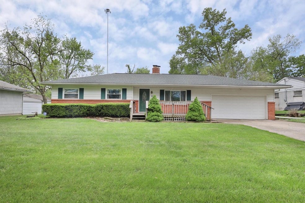 2433 Chinquo St, Grove City, OH 43123 - photo 1