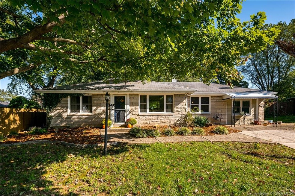 1752 McDonald Ln, New Albany, IN 47150 - photo 1