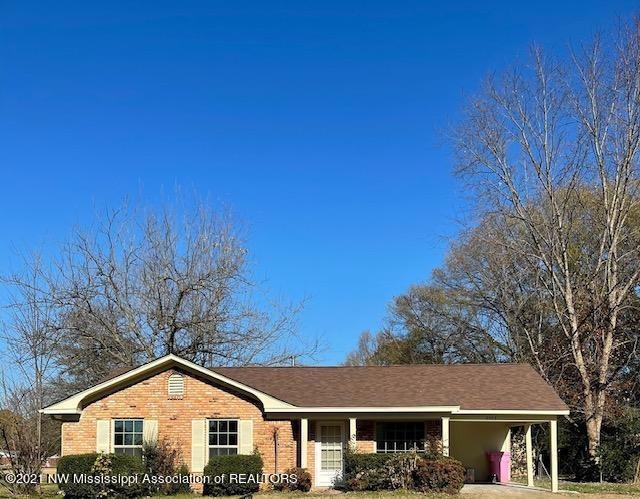 2102 Brookhaven front photo cropped