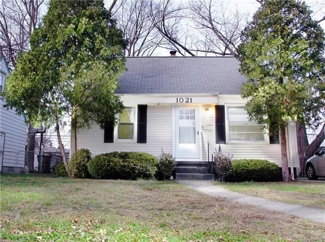 Exterior 2.jpg
