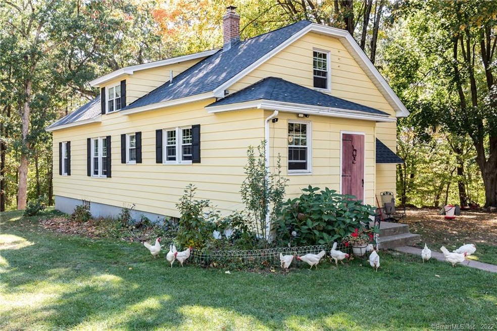 513 Lydall St, Manchester, CT 06042 - photo 1