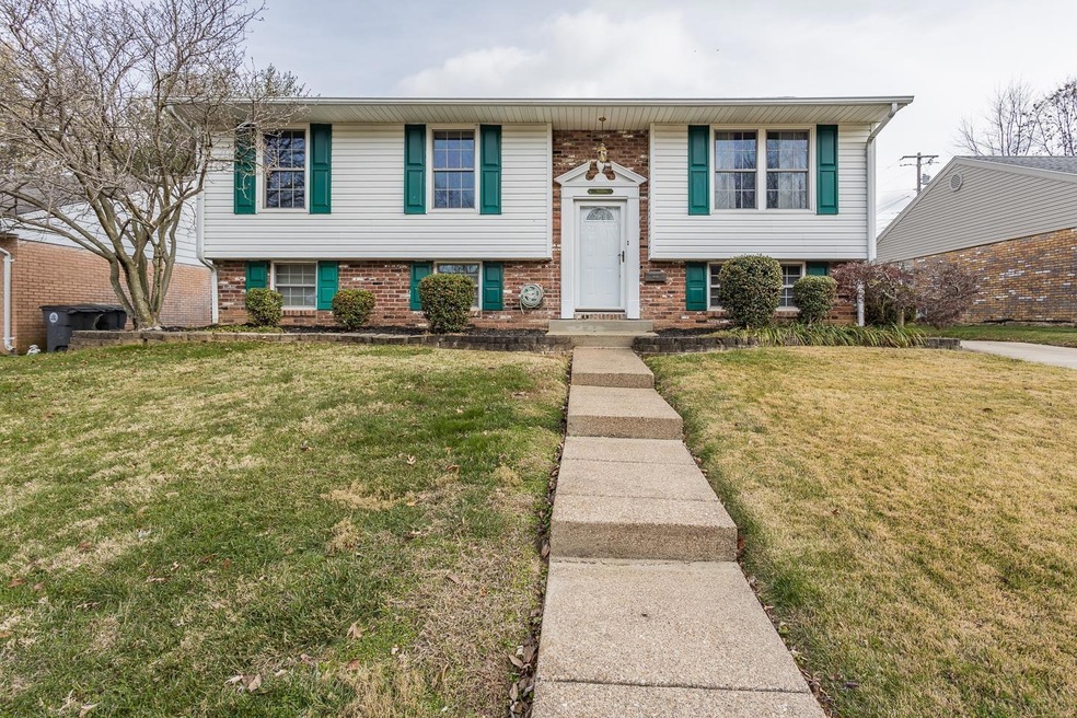 Spacious and well-maintained 3-4 Bedroom 2 Full Ba