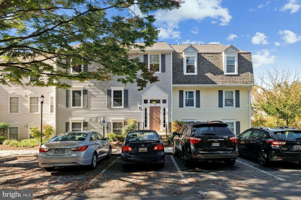 7 Pickering Ct unit 701, Germantown, MD 20874 - photo 1