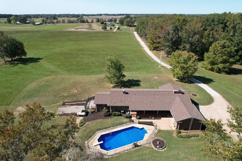 For Sale $728,500 • Co-Listing Agent