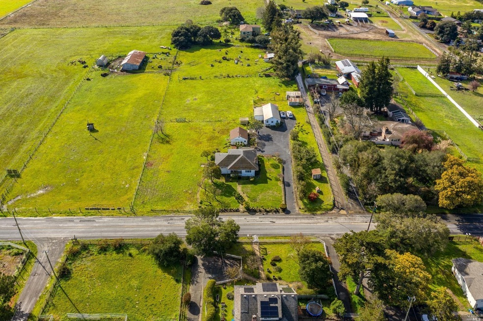 3091 Skillman Ln, Petaluma, CA 94952 - photo 1