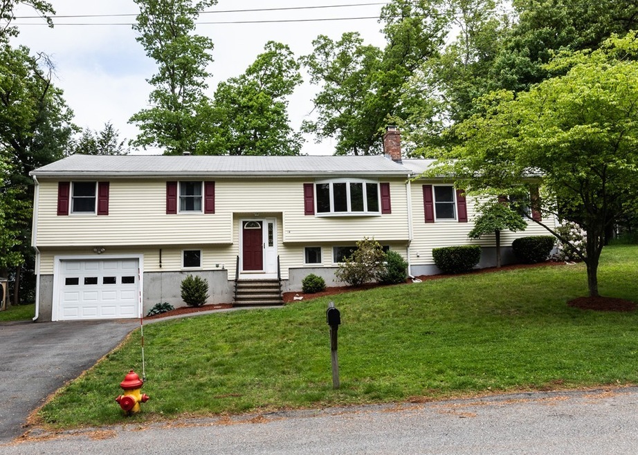 14 Meadowvale Rd, Burlington, MA 01803 - photo 1