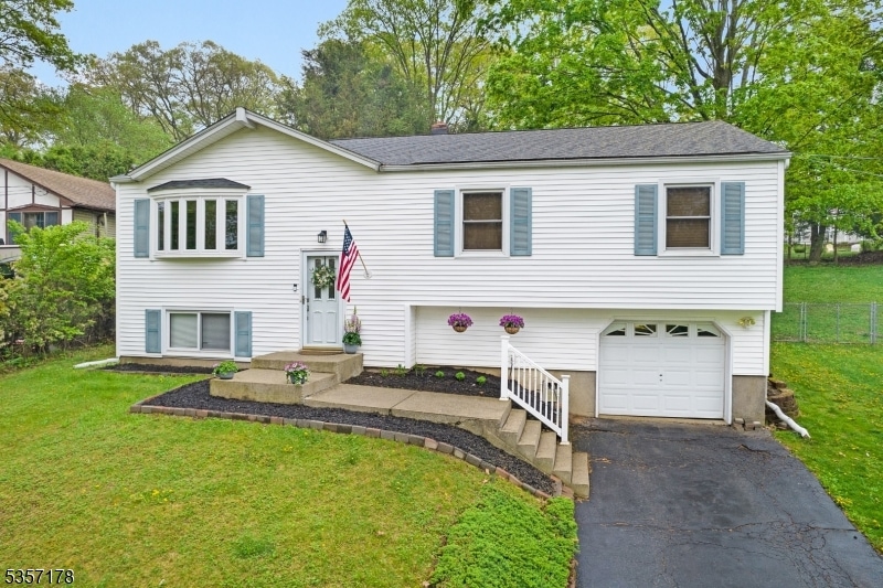 Sold $599,000