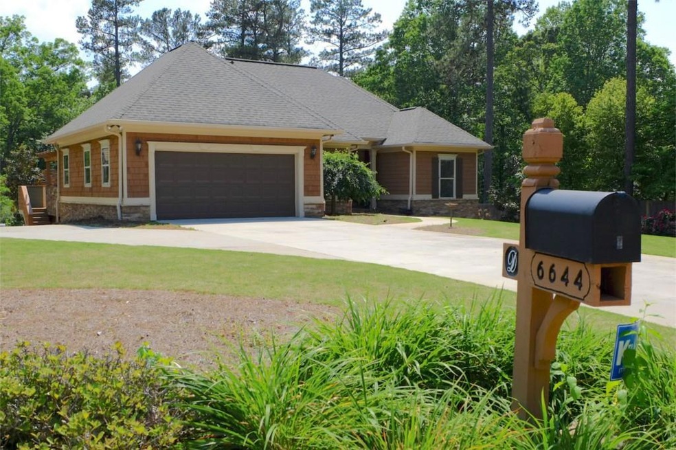 6644 Dartmoor Dr, Flowery Branch, GA 30542 - photo 1