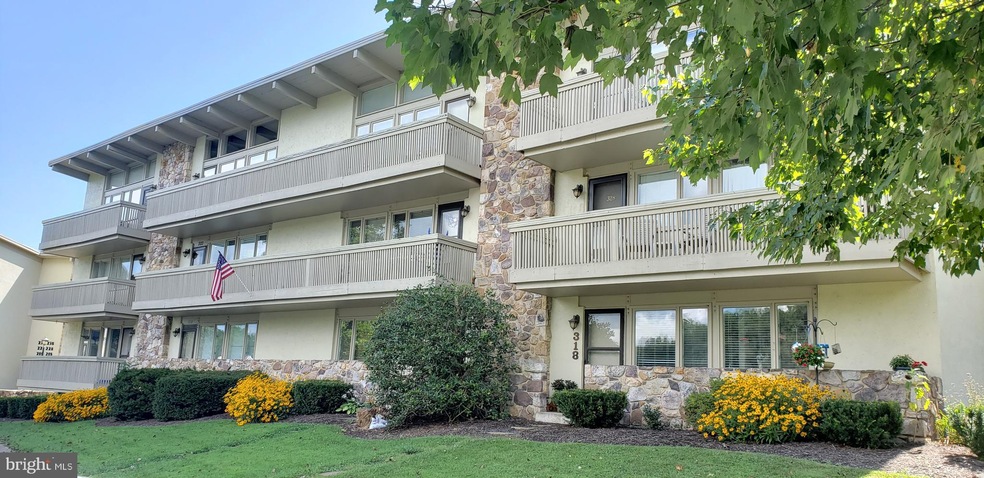 1814 Fairway Dr unit 326 ASPEN EAST, Basye, VA 22810 - photo 1