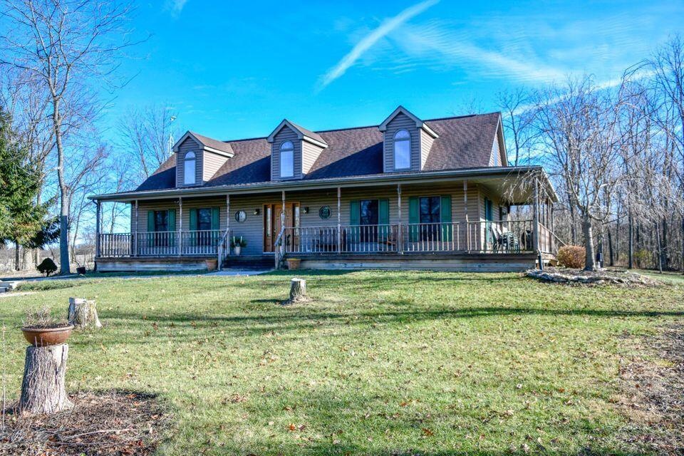 90' of Wrap Around Porch