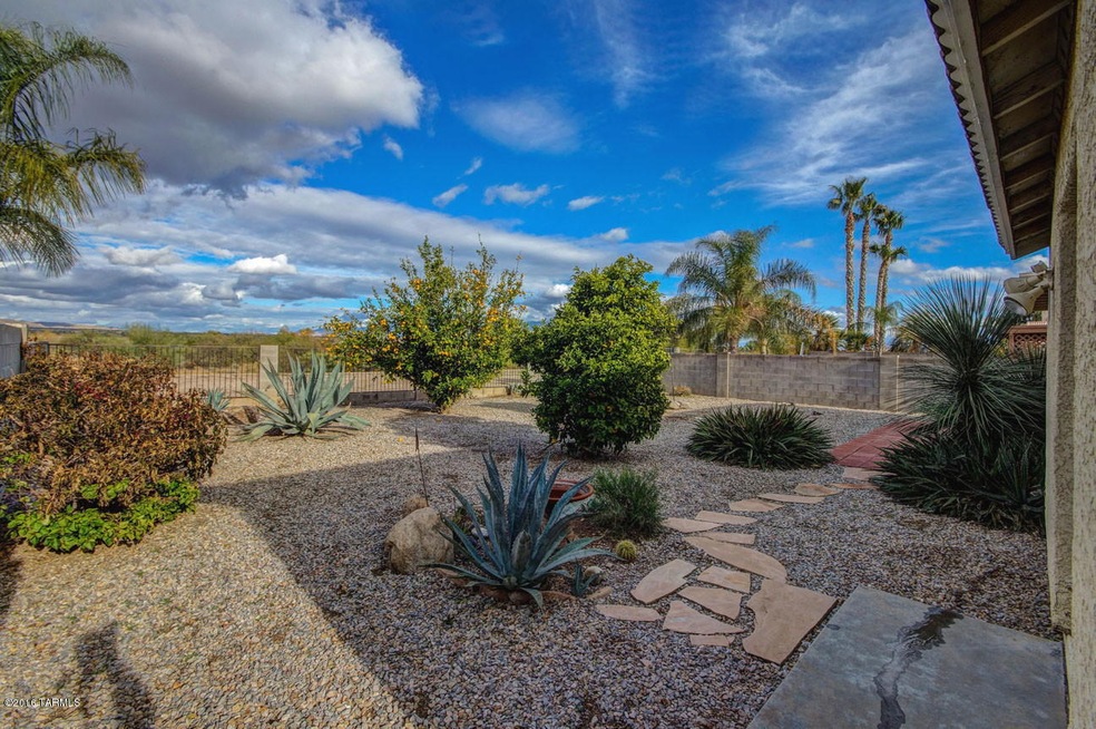 8340 N Solitude Way, Tucson, AZ 85743 - photo 1
