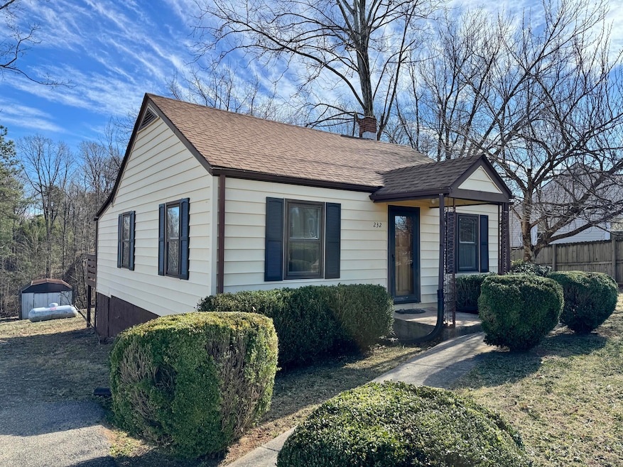 Pending $164,900 • Co-Listing Agent