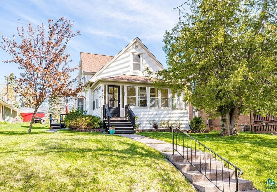 5405 Oneida St, Duluth, MN 55804 - photo 1