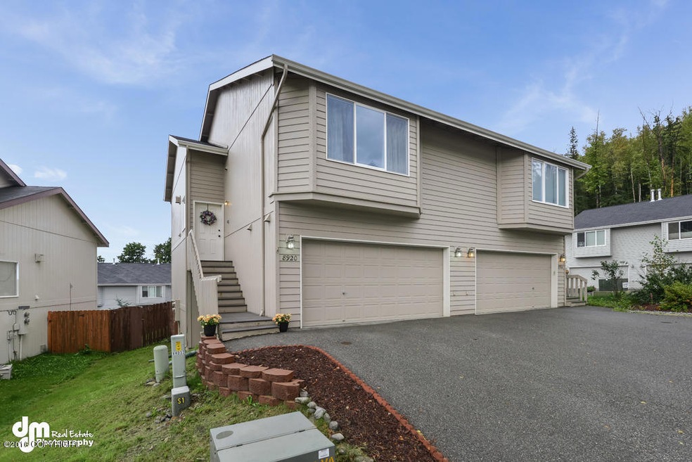 Exterior_9829-SMALL