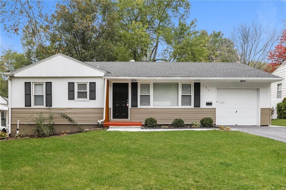 1812 NE 54th Terrace, Kansas City, MO 64118 - photo 1