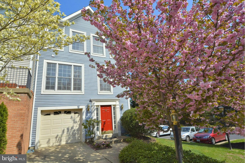 3108 Sutherland Hill Ct, Fairfax, VA 22031 - photo 1