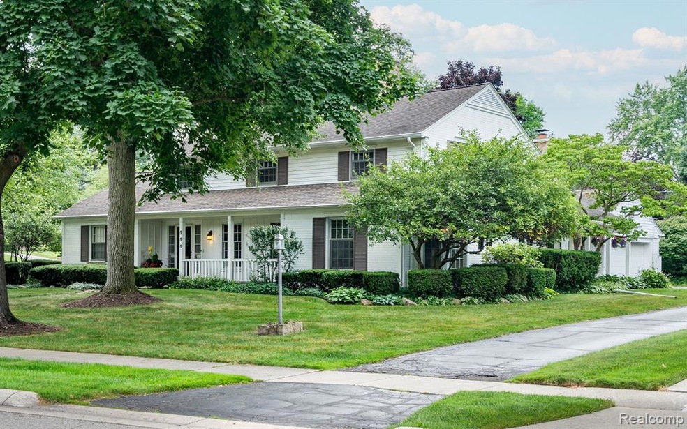 Beautiful Cape Cod in the Village