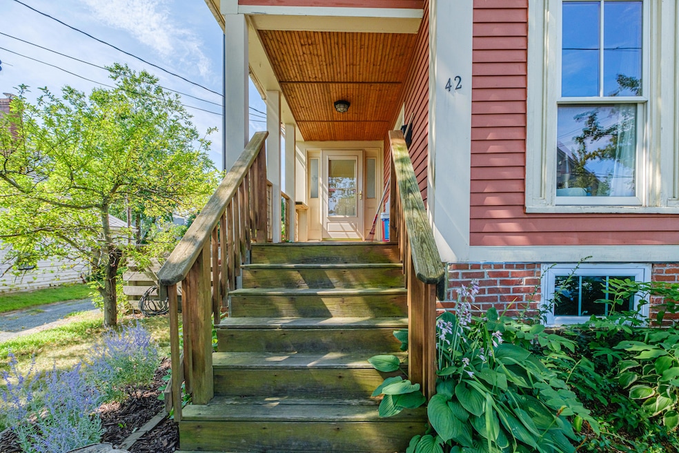 42 Munjoy St, Portland, ME 04101 - photo 1