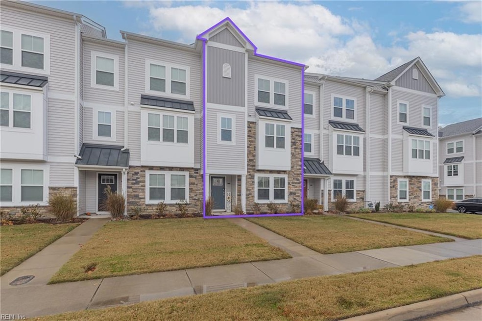 2001 Laycock Ln unit 102, Suffolk, VA 23435 - photo 1