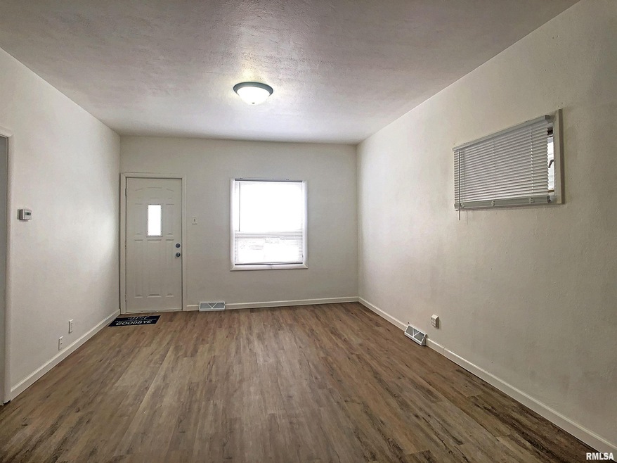 513 18th Ave, Moline, IL 61265 - photo 1
