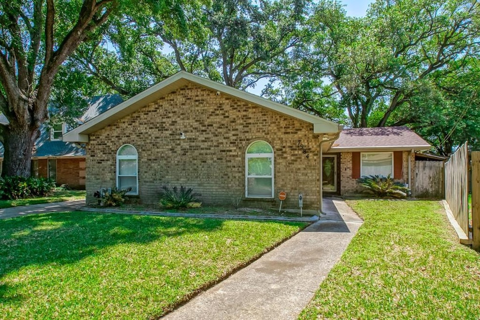 Under Contract $195,000