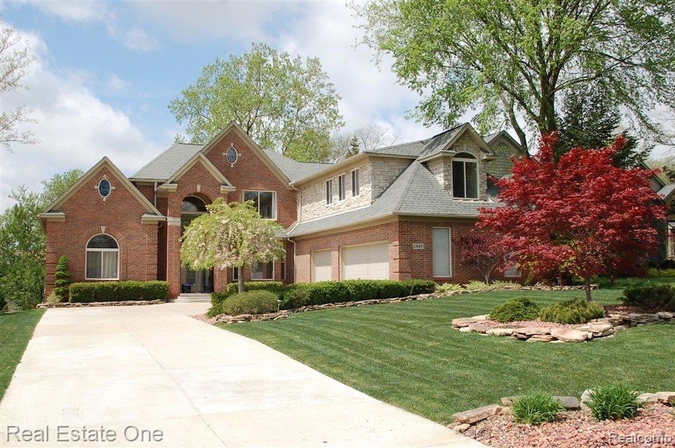 1347 Forest Bay Dr unit 21, Waterford, MI 48328 - photo 1