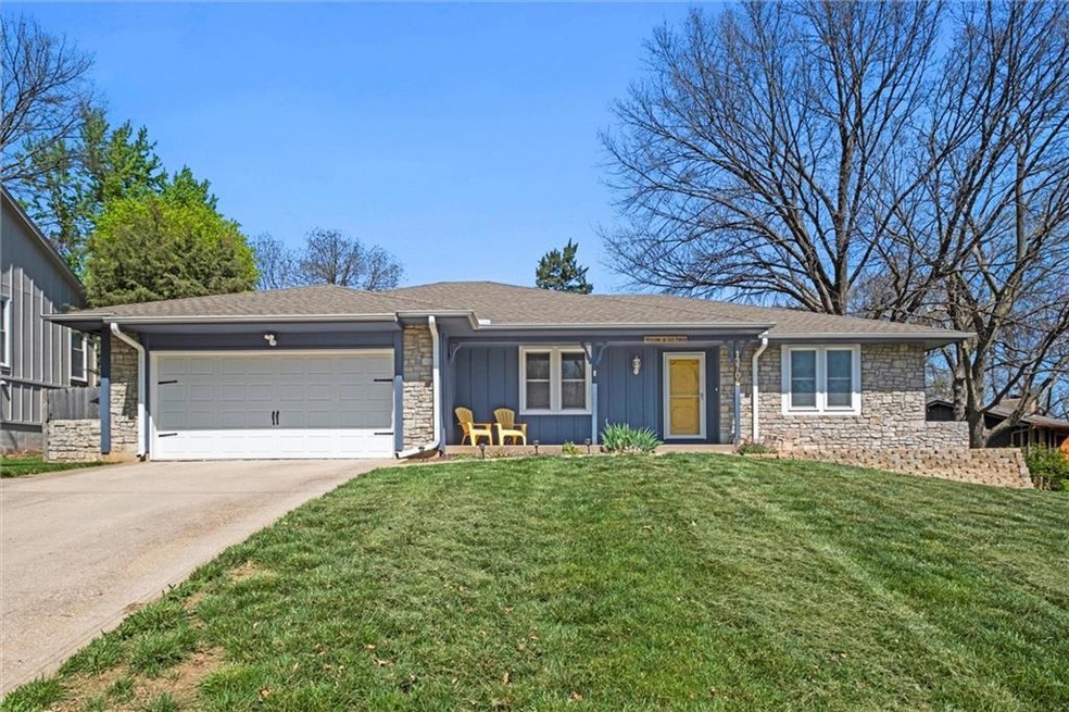 13706 W 65th St, Shawnee, KS 66216 - photo 1