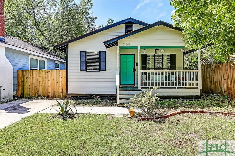 705 E 38th St, Savannah, GA 31401 - photo 1