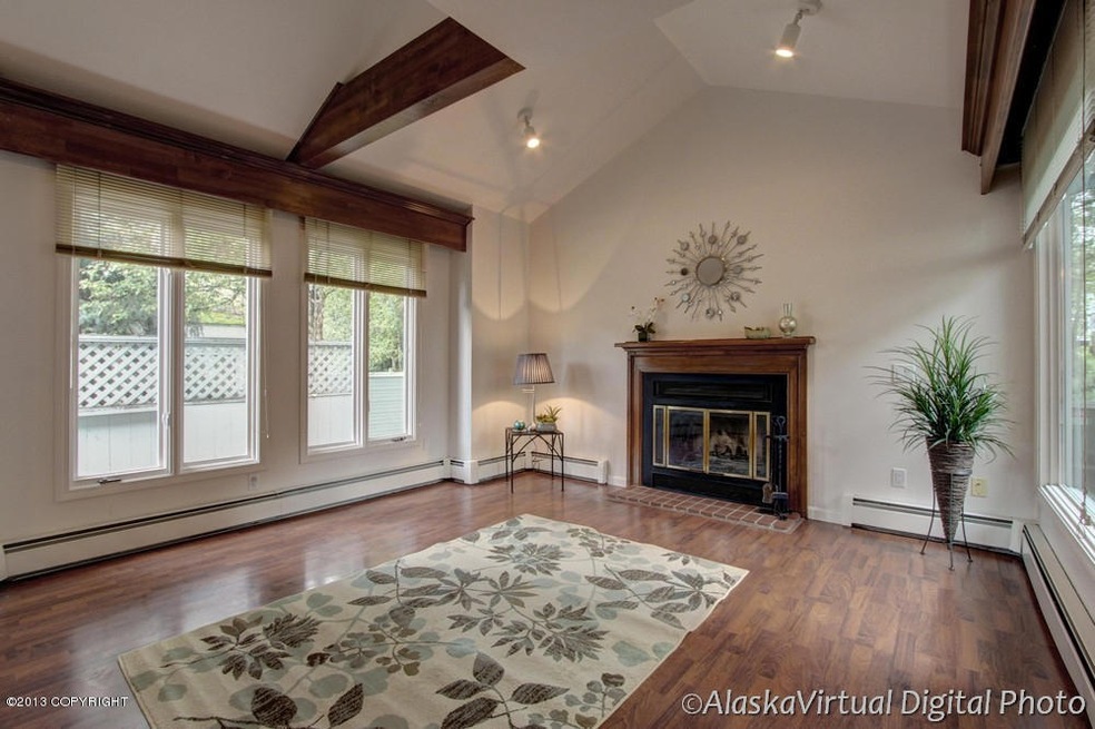 Rich Laminate Flooring