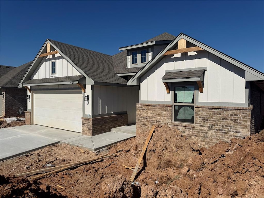 628 Honey Springs Ln, Shawnee, OK 73804 - photo 1