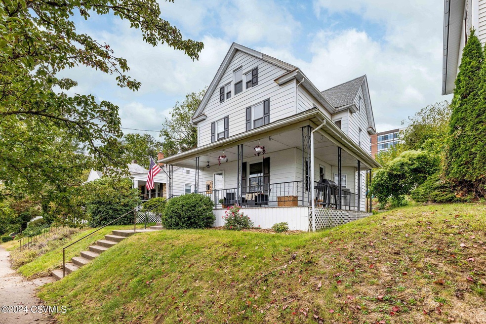 565 E 3rd St, Bloomsburg, PA 17815 - photo 1