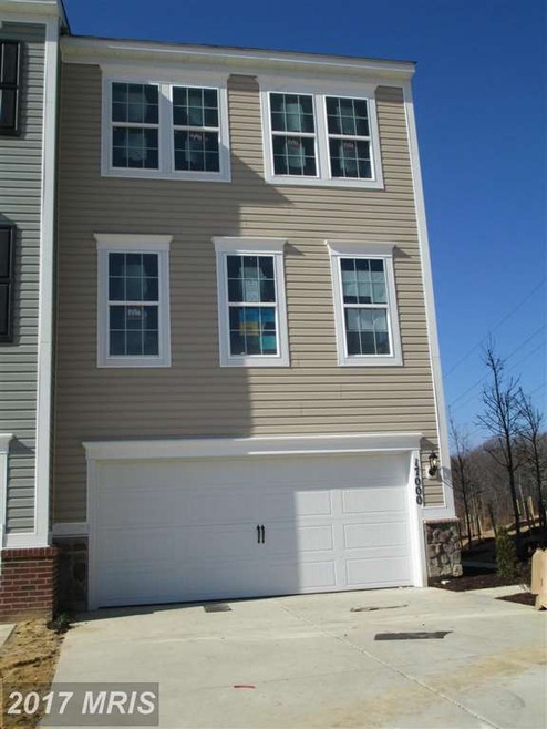 17000 Hoskins Way, Dumfries, VA 22026 - photo 1