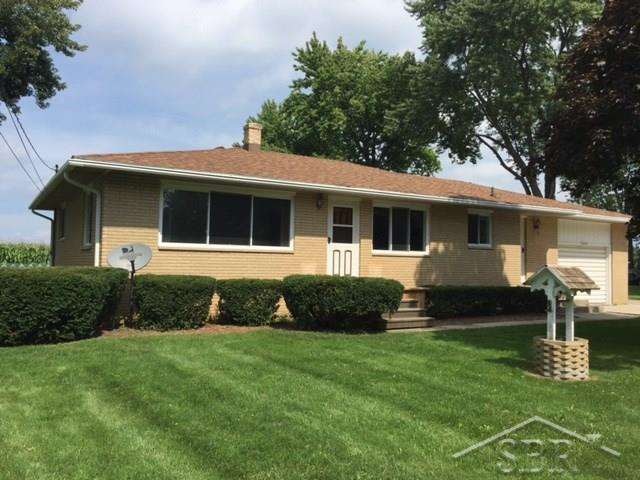 11215 N Evergreen Dr, Birch Run, MI 48415 - photo 1