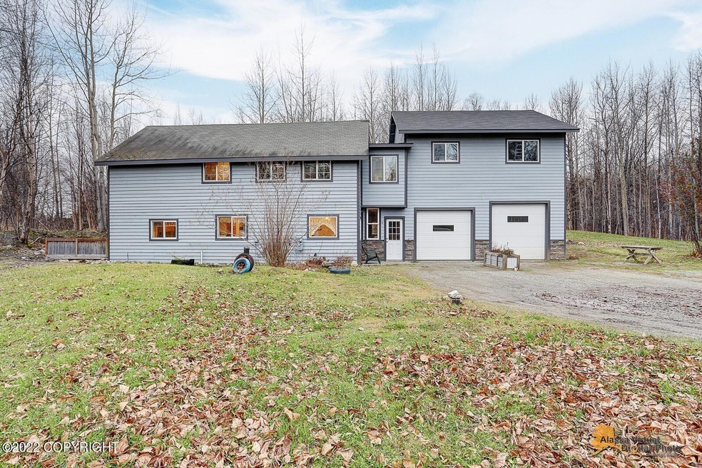 5000 N Farm Loop