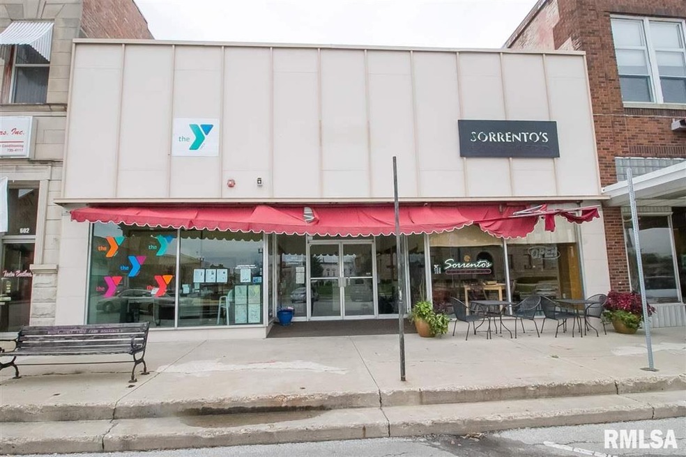 110 N Kickapoo St, Lincoln, IL 62656 - photo 1