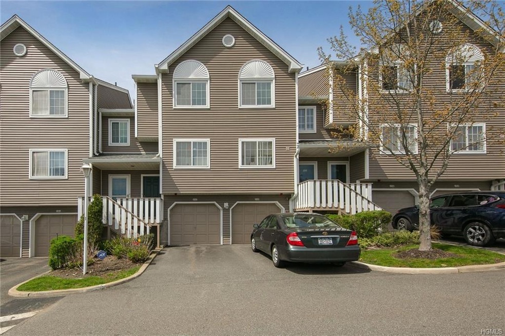 202 Eagle Ridge Way unit 60, Nanuet, NY 10954 - photo 1