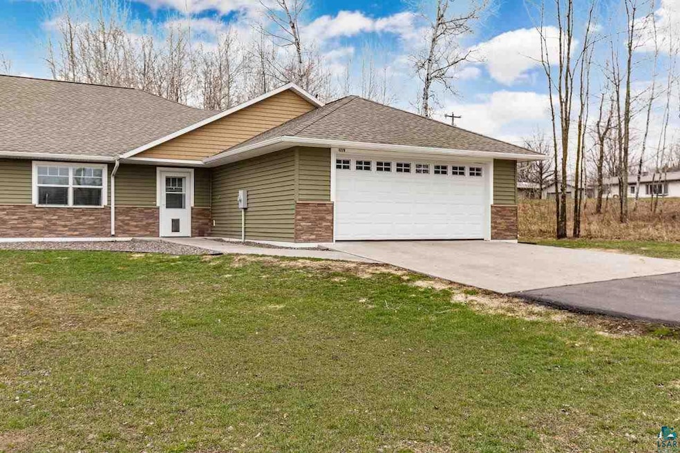 4239 Stebner Rd, Hermantown, MN 55811 - photo 1