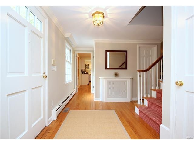 107 Pheasant Run Rd, Wilton, CT 06897 - photo 1