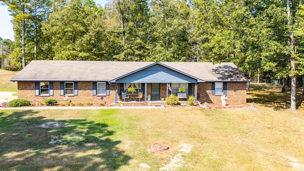 691 Cambridge Dr, Winfield, AL 35594 - photo 1