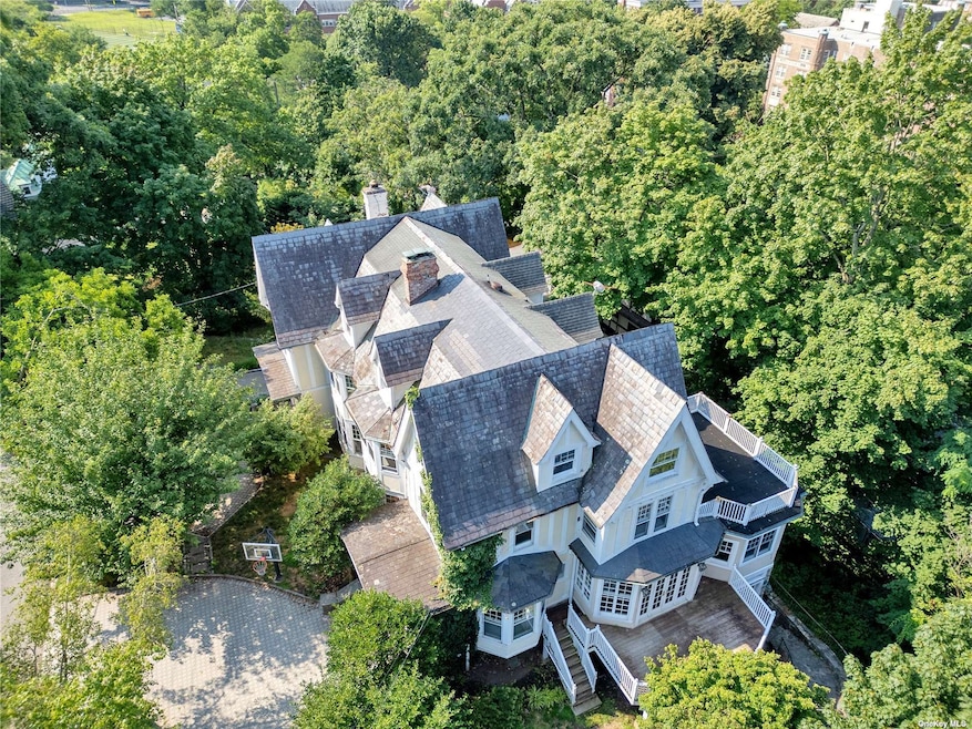 7 Lookout Ave, Bronxville, NY 10708 - photo 1