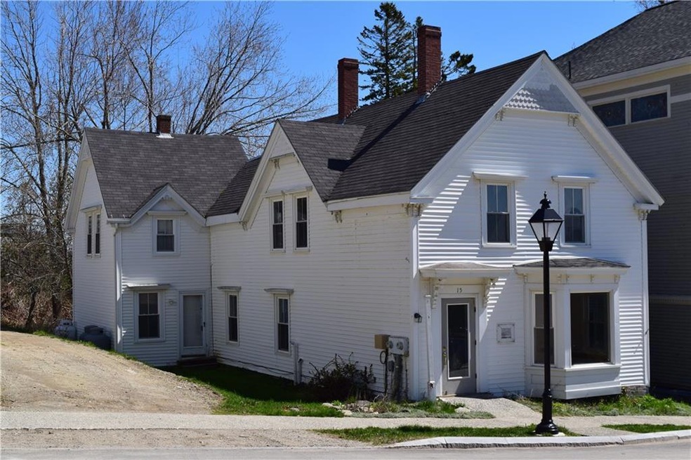 Main Street, Front of building