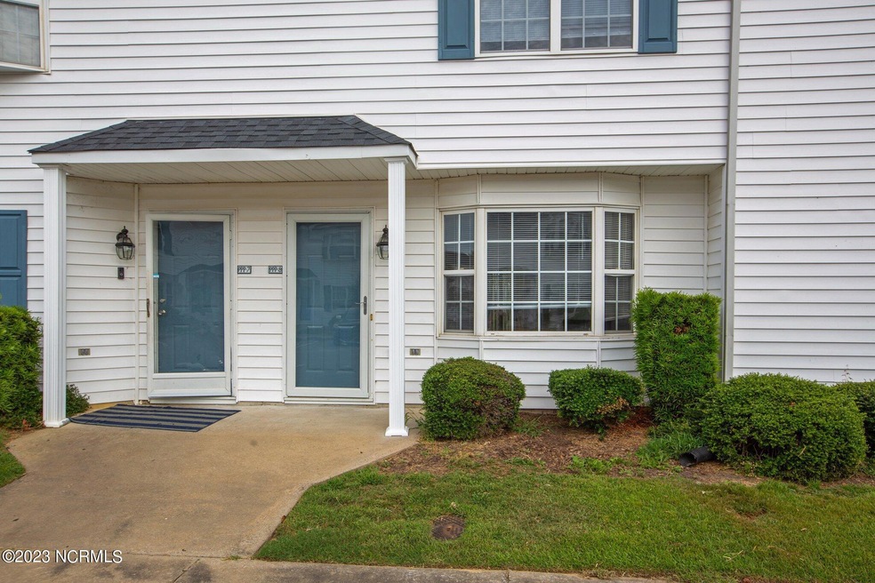 3955 Sterling Pointe Dr unit PPP8, Winterville, NC 28590 - photo 1