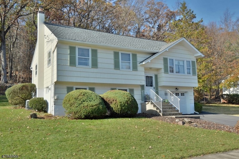 106 Red Twig Trail, Bloomingdale, NJ 07403 - photo 1