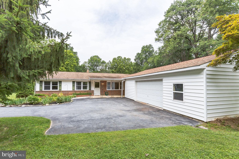 195 Campbell Cir, Downingtown, PA 19335 - photo 1