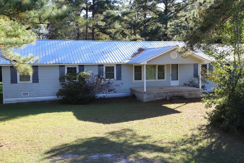 693 Sapps Lake Rd, Enigma, GA 31749 - photo 1