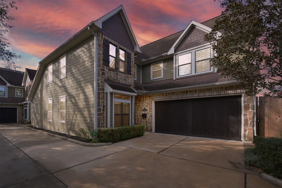 827 Fisher St unit A, Houston, TX 77018 - photo 1