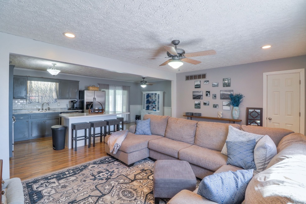 1003 Old Seminary Rd, Manchester, TN 37355 - photo 1